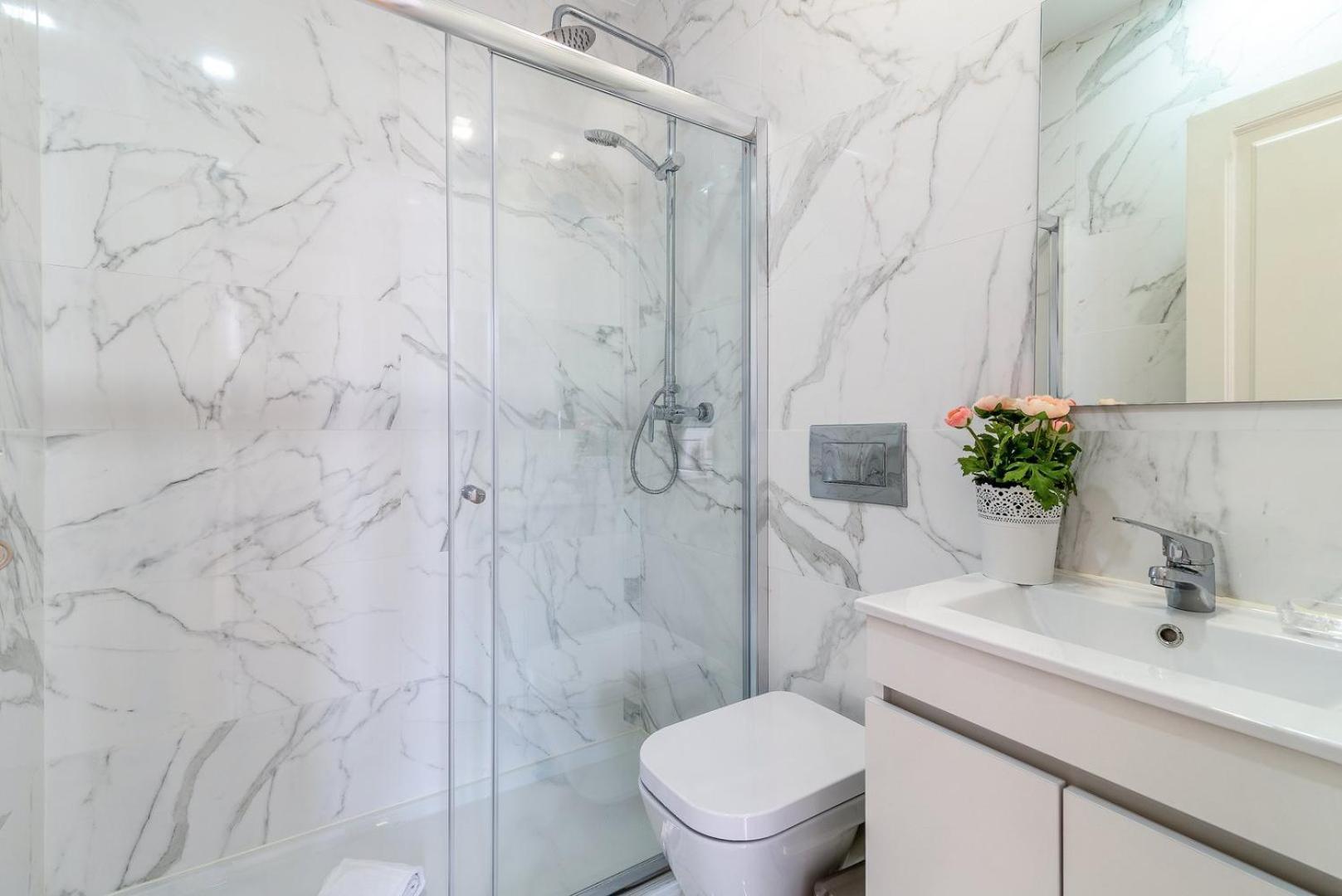 Guestready - Modern 2Bedroom Apartment In Graca Lisbon Bagian luar foto